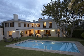 nova constantia boutique residence