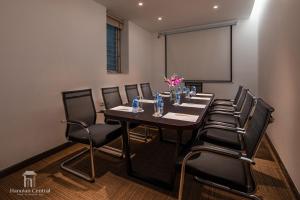 hanoian central hotel and spa