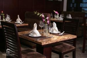 hanoian central hotel and spa