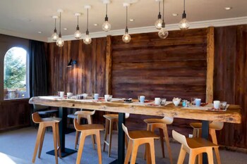 Hôtel Des Trois Vallées,Courchevel 1850>>Courchevel,4 star