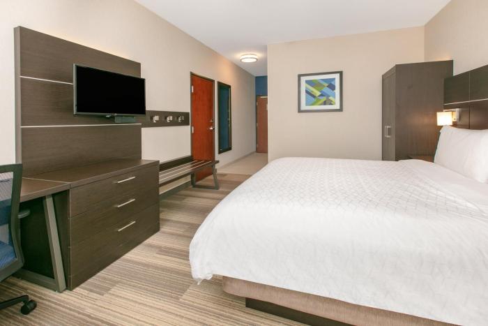 holiday inn express hotel and suites seaside convention center by ihg