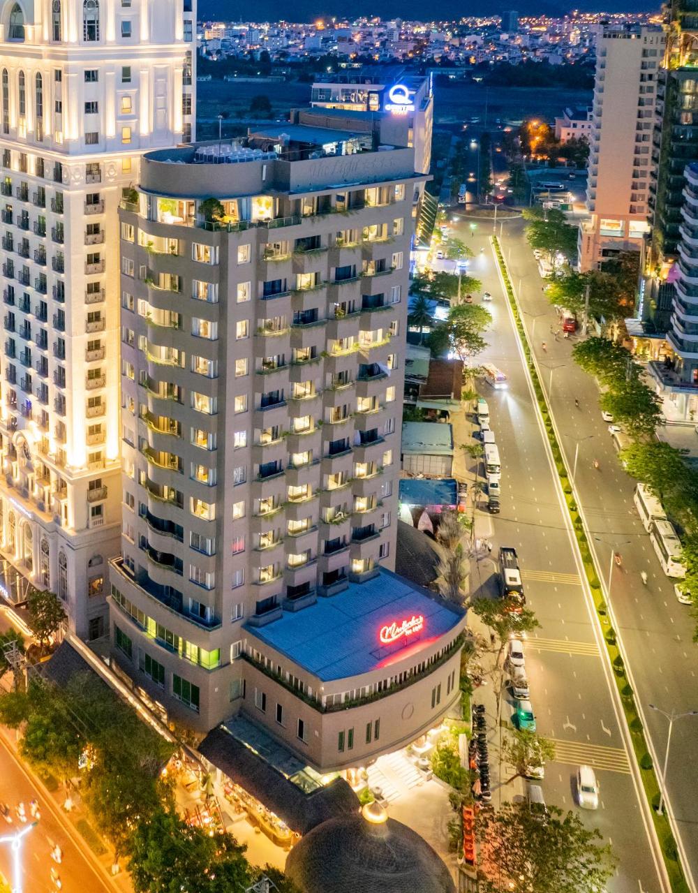 the light hotel and resort