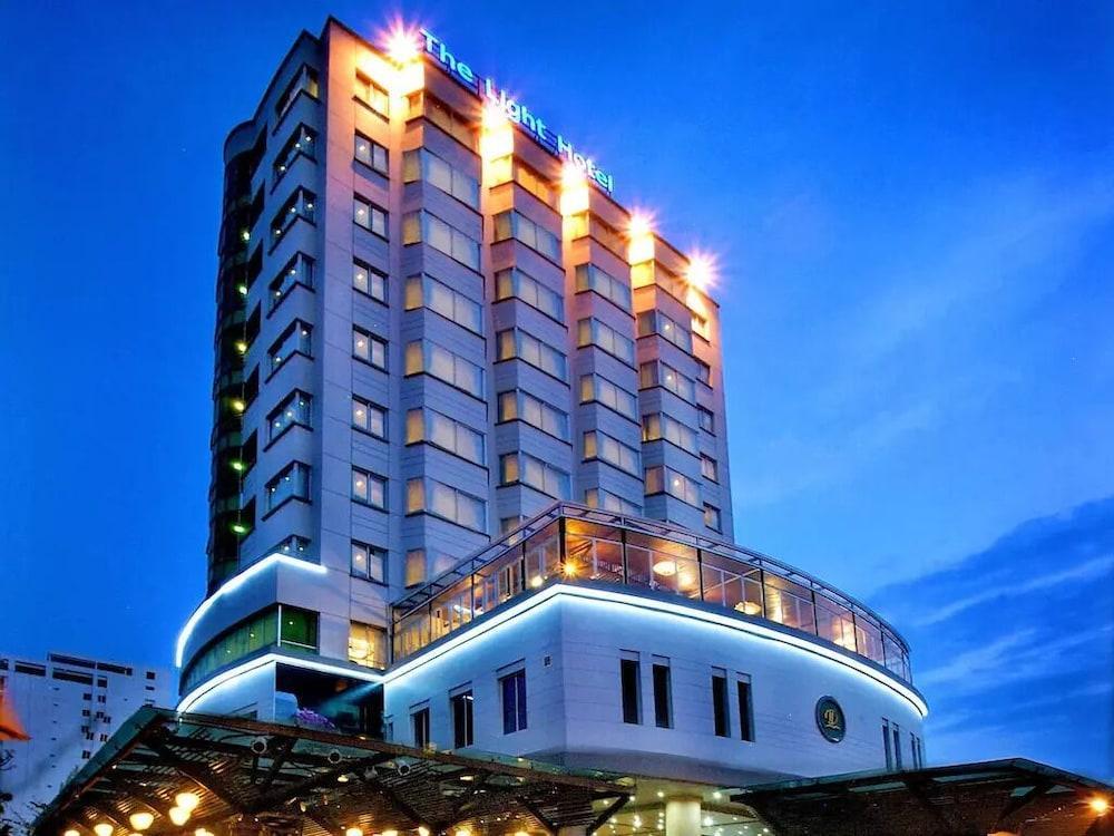 the light hotel and resort