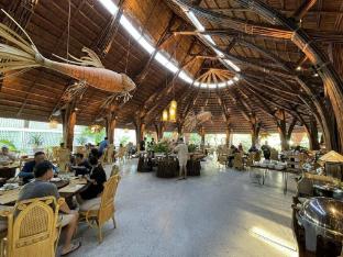 the light hotel and resort