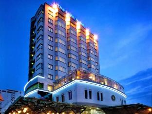 the light hotel and resort