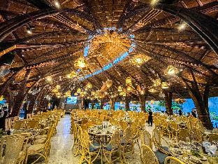 the light hotel and resort