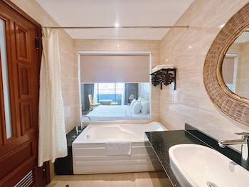 the light hotel and resort