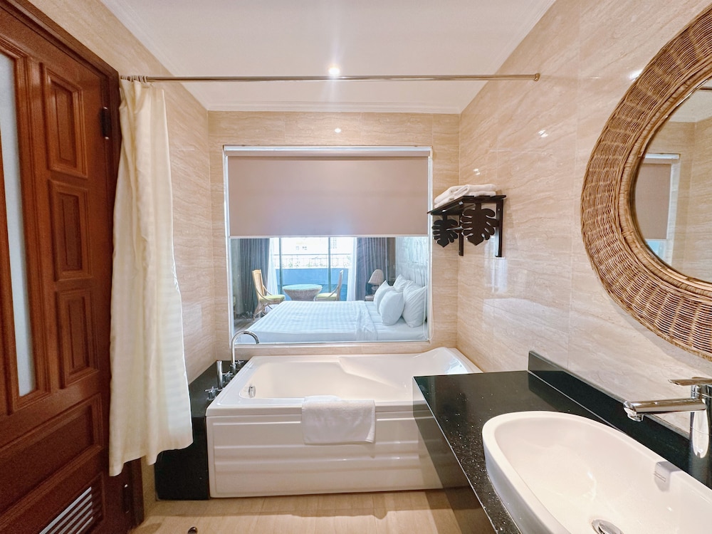 the light hotel and resort