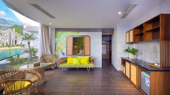 the light hotel and resort