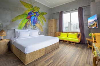 the light hotel and resort