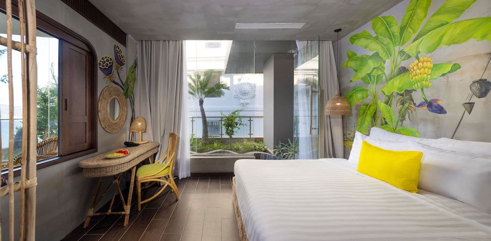 the light hotel and resort
