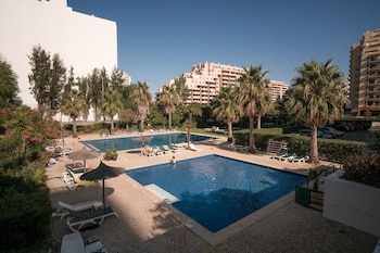 apartamentos jardins da rocha