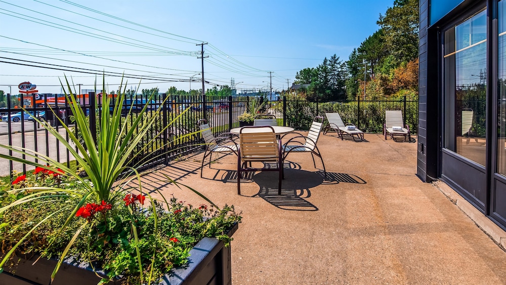 best western plus mont laurier