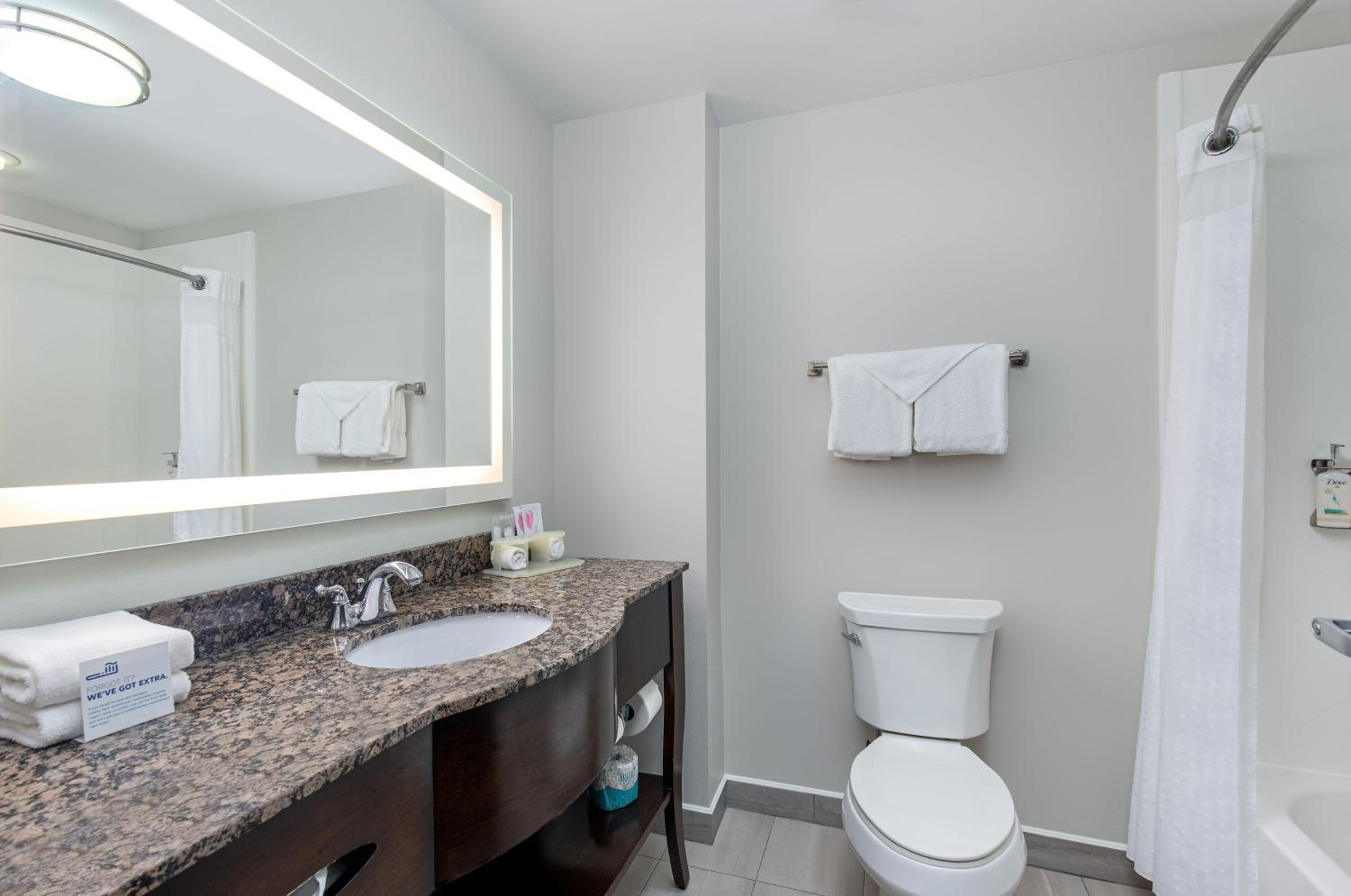 holiday inn express cleveland northwest by ihg