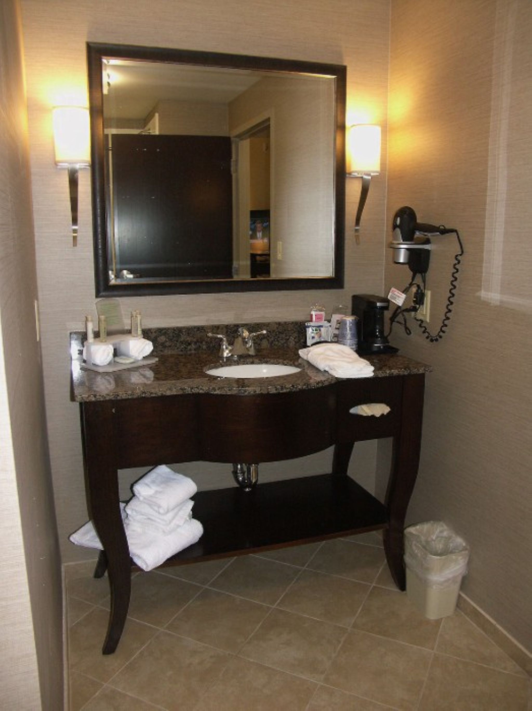 holiday inn express cleveland northwest by ihg