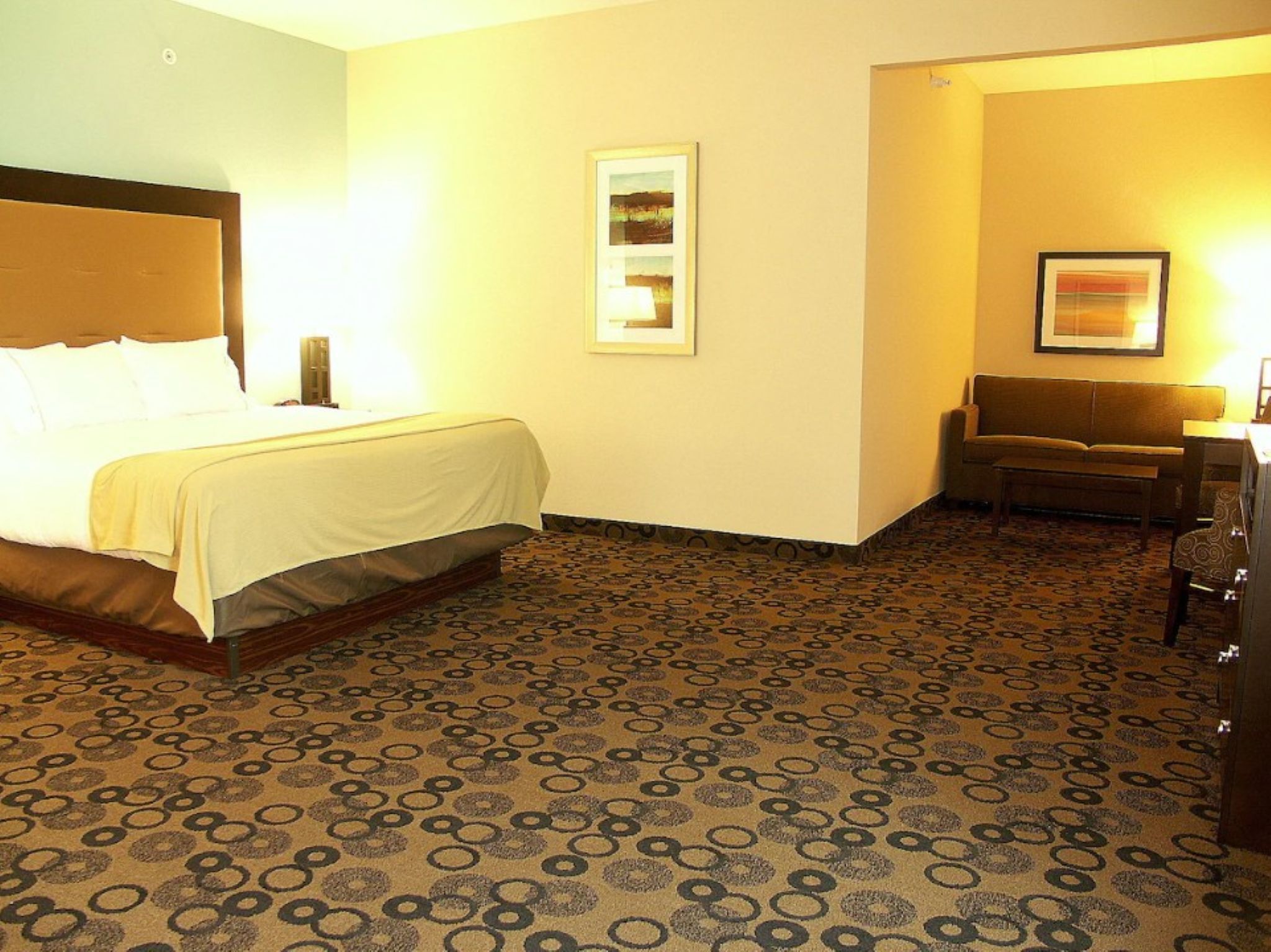 holiday inn express cleveland northwest by ihg