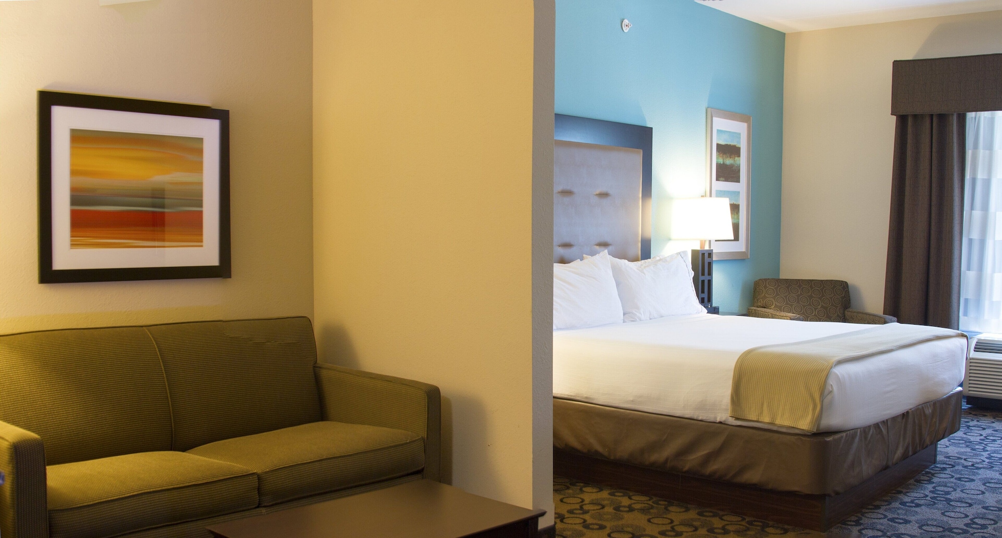 holiday inn express cleveland northwest by ihg