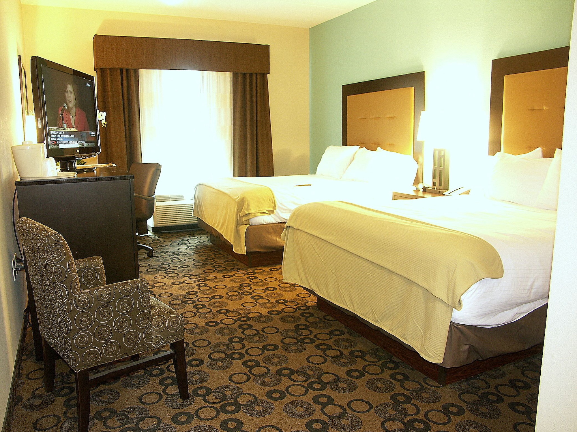 holiday inn express cleveland northwest by ihg