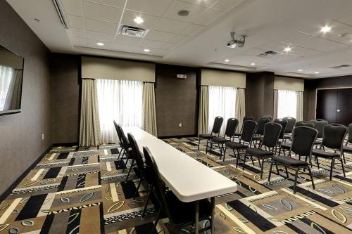 holiday inn express cleveland northwest by ihg
