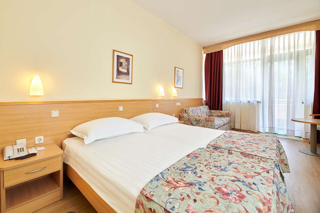 hotel aurora plava laguna