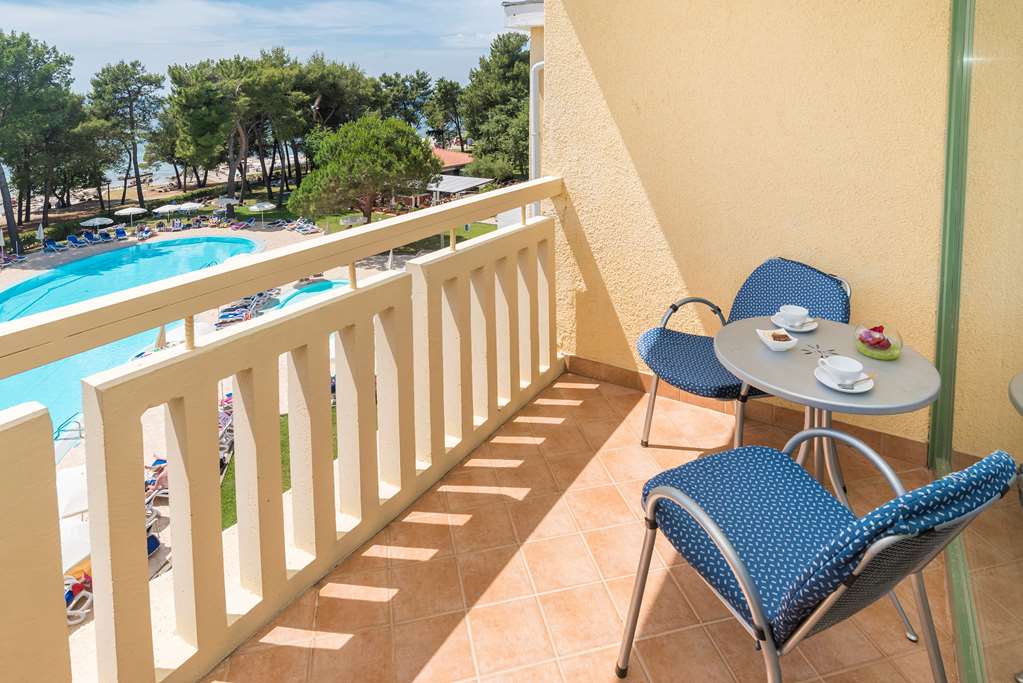 hotel aurora plava laguna