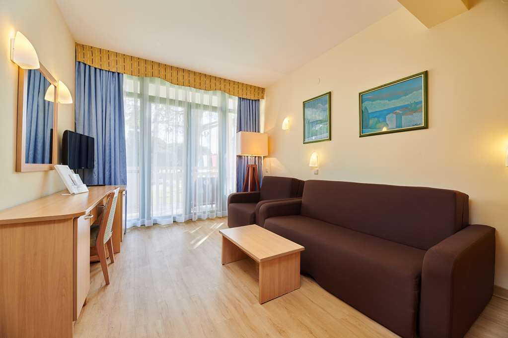 hotel aurora plava laguna