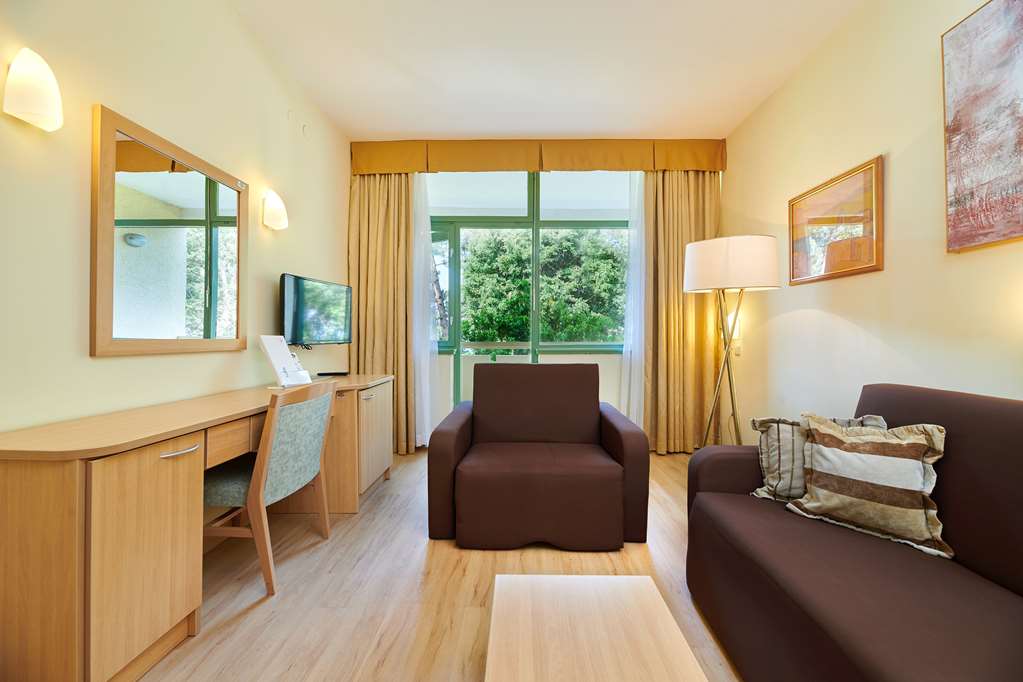 hotel aurora plava laguna