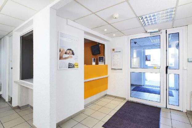 premiere classe montreuil