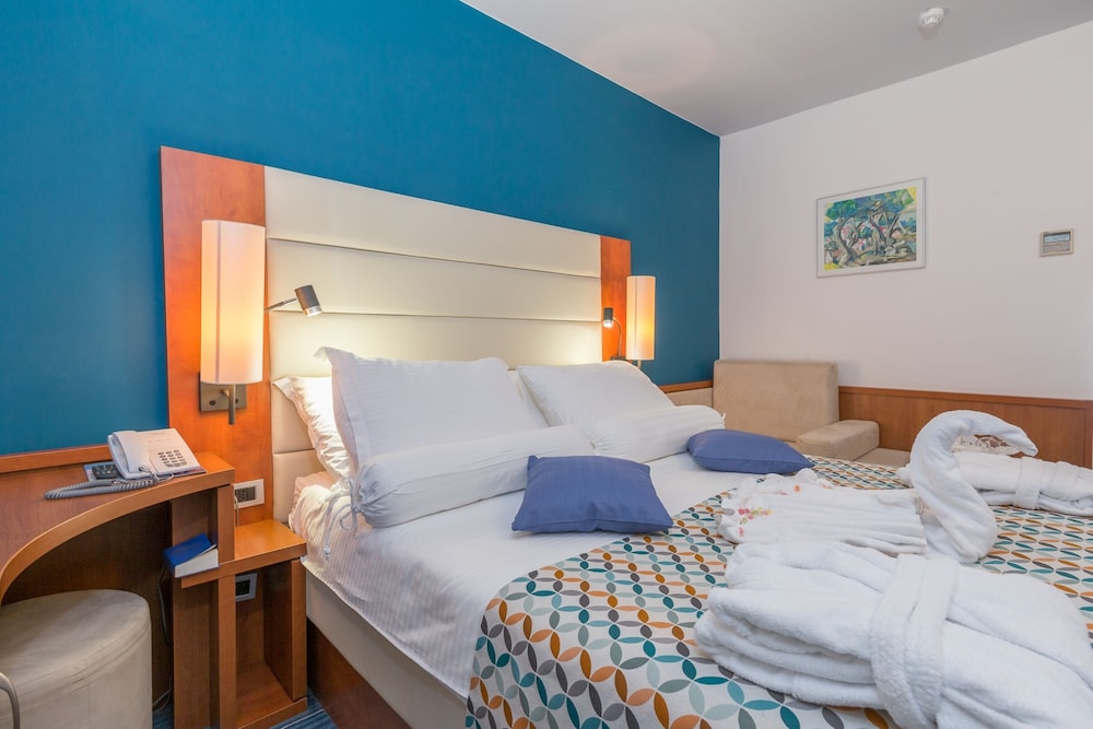 hotel kornati biograd