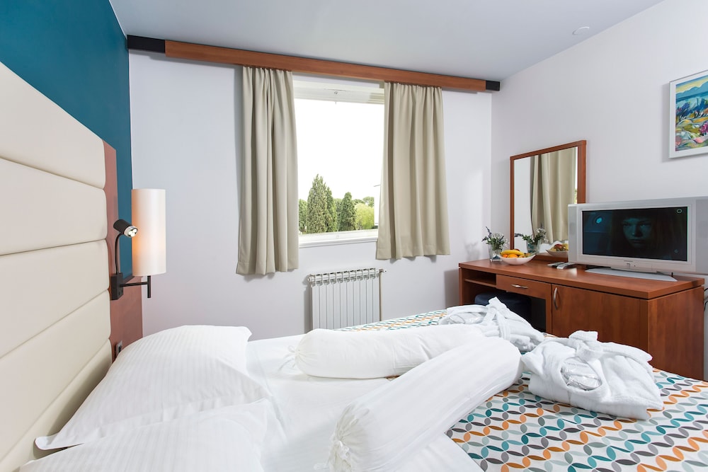 hotel kornati biograd