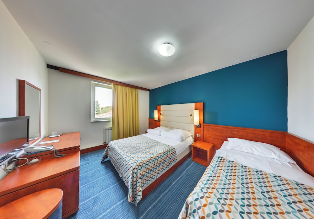 hotel kornati biograd