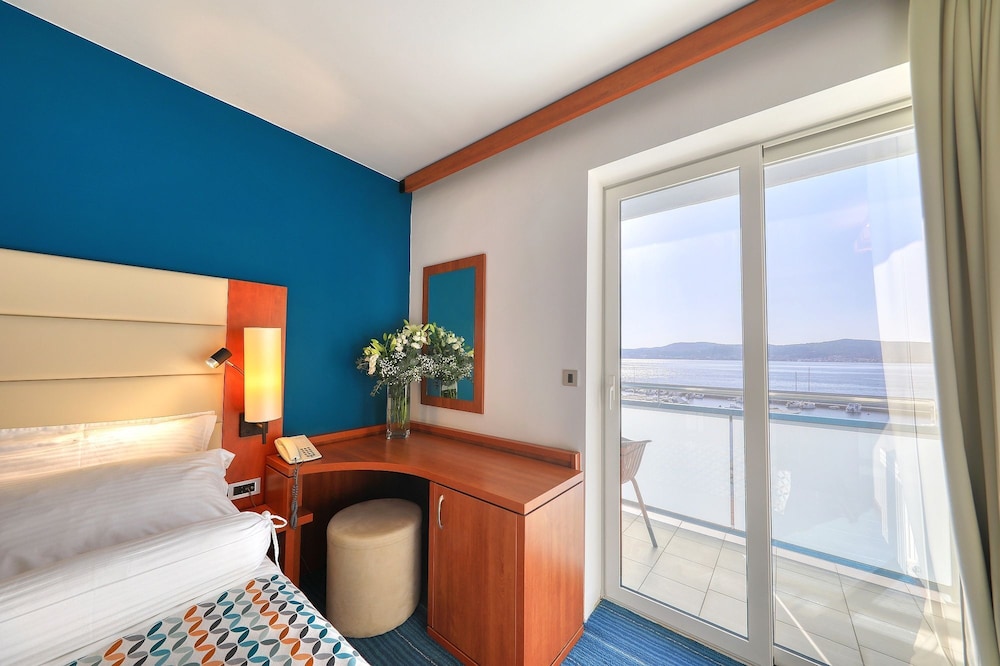hotel kornati biograd