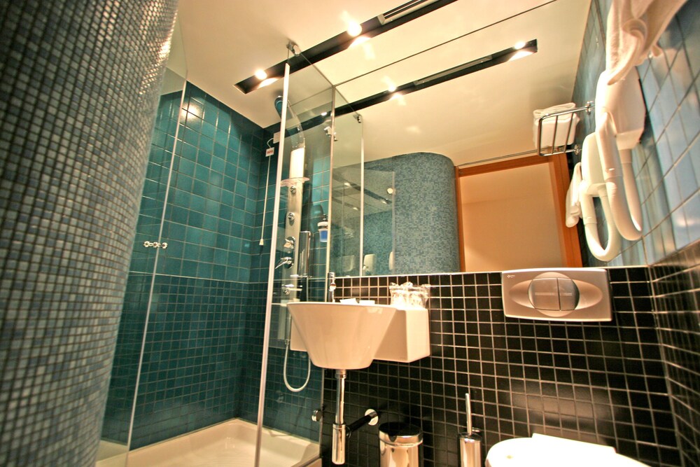 hotel kornati biograd