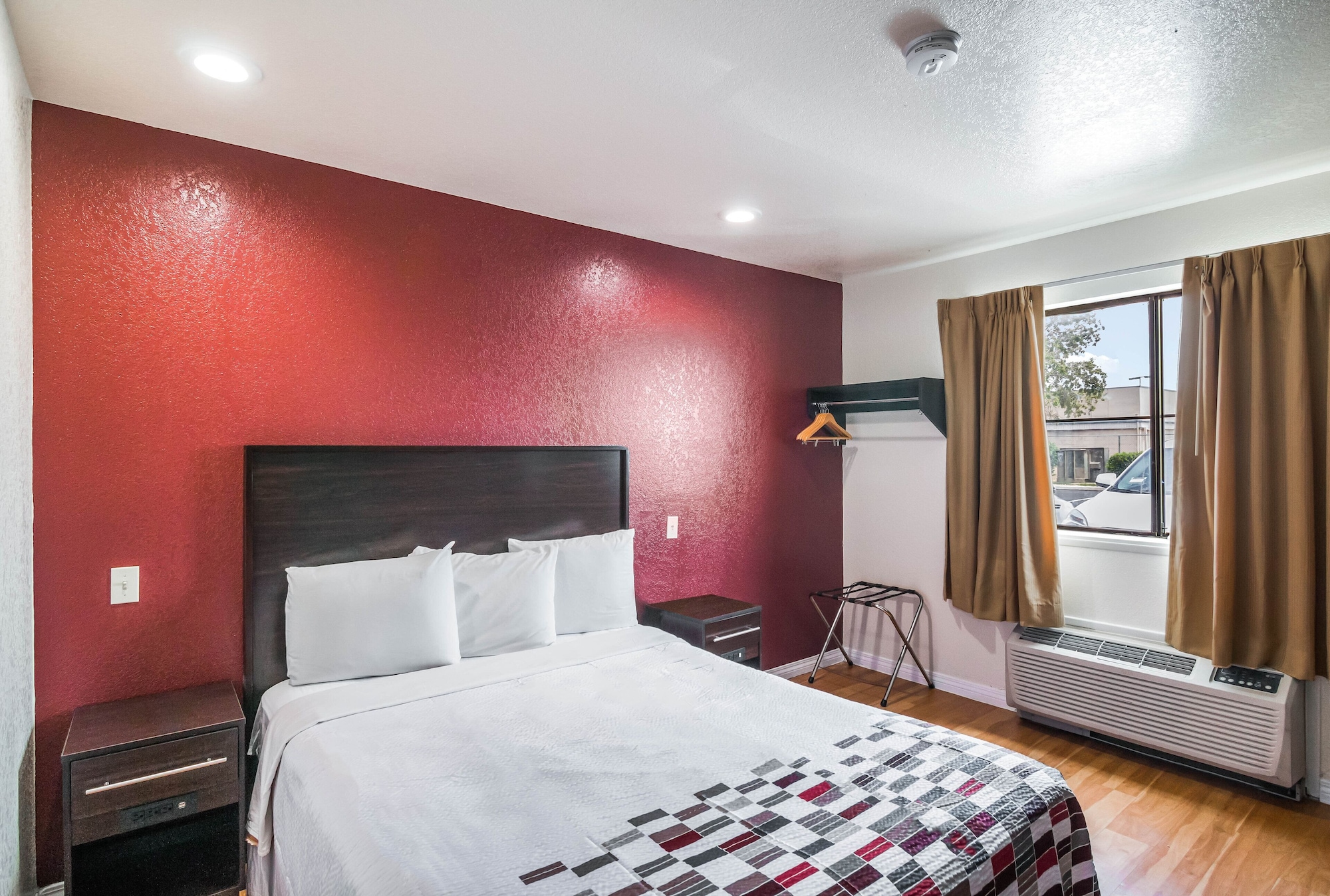 red roof inn palmdale lancaster