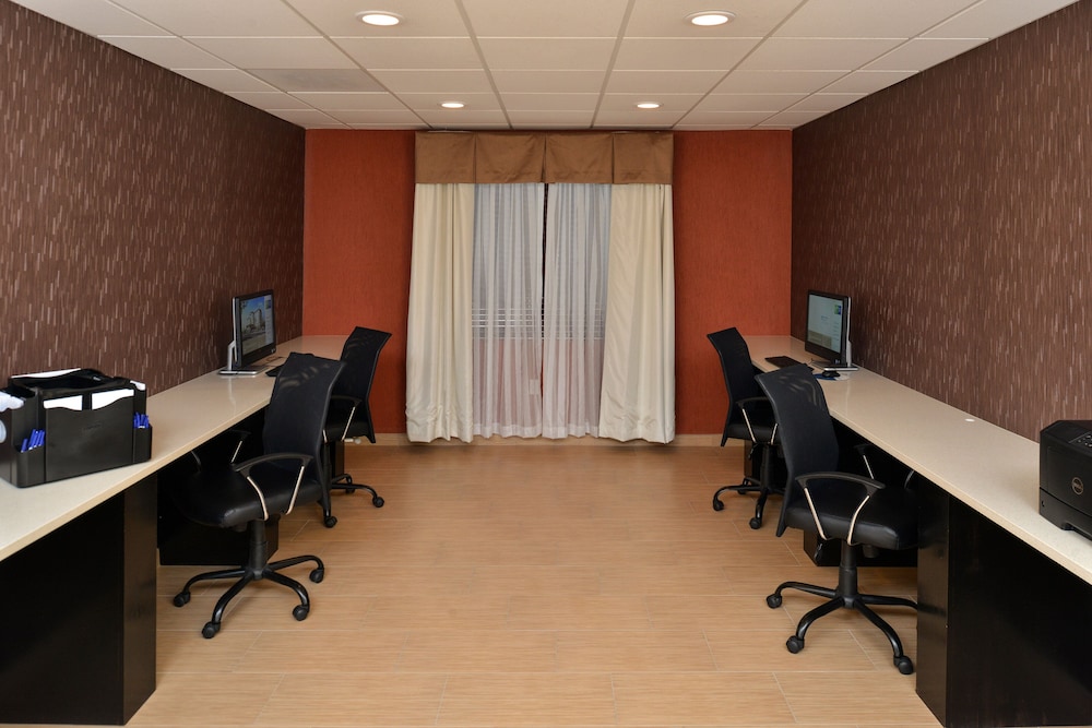 holiday inn express and suites peekskill lower hudson valley