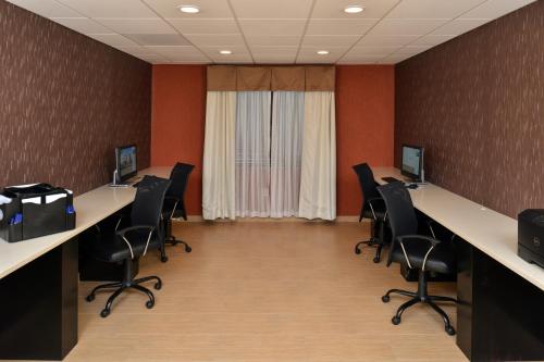 Holiday Inn Express & Suites Peekskill-Lower Hudson Valley,New City>>Irvington,3 star