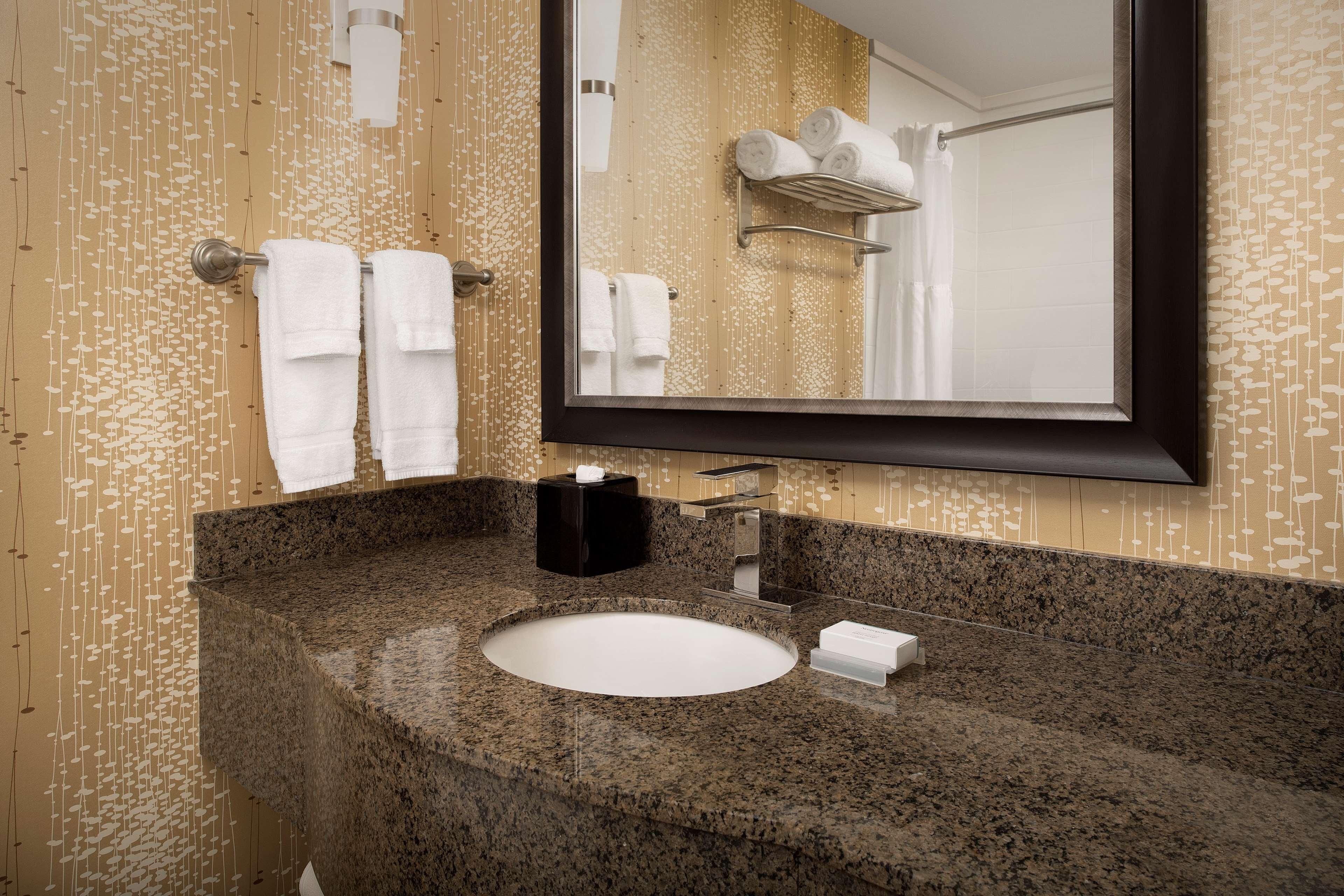 hilton garden inn charlotte mooresville