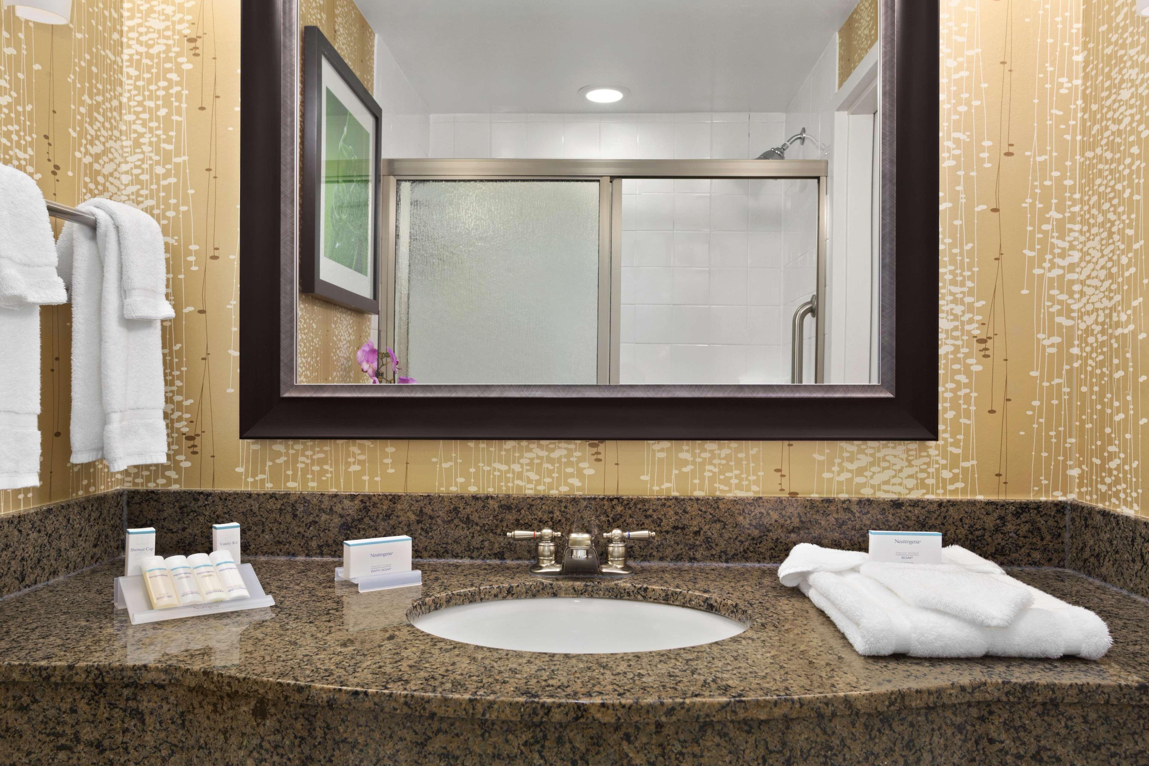 hilton garden inn charlotte mooresville