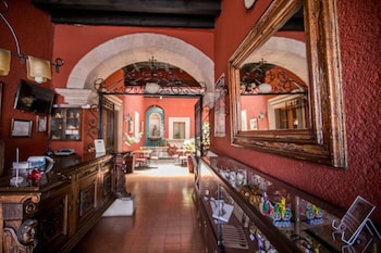 portico hotel cultural