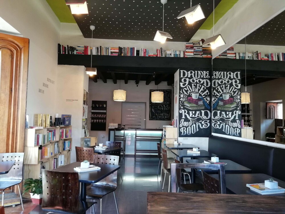 portico hotel cultural