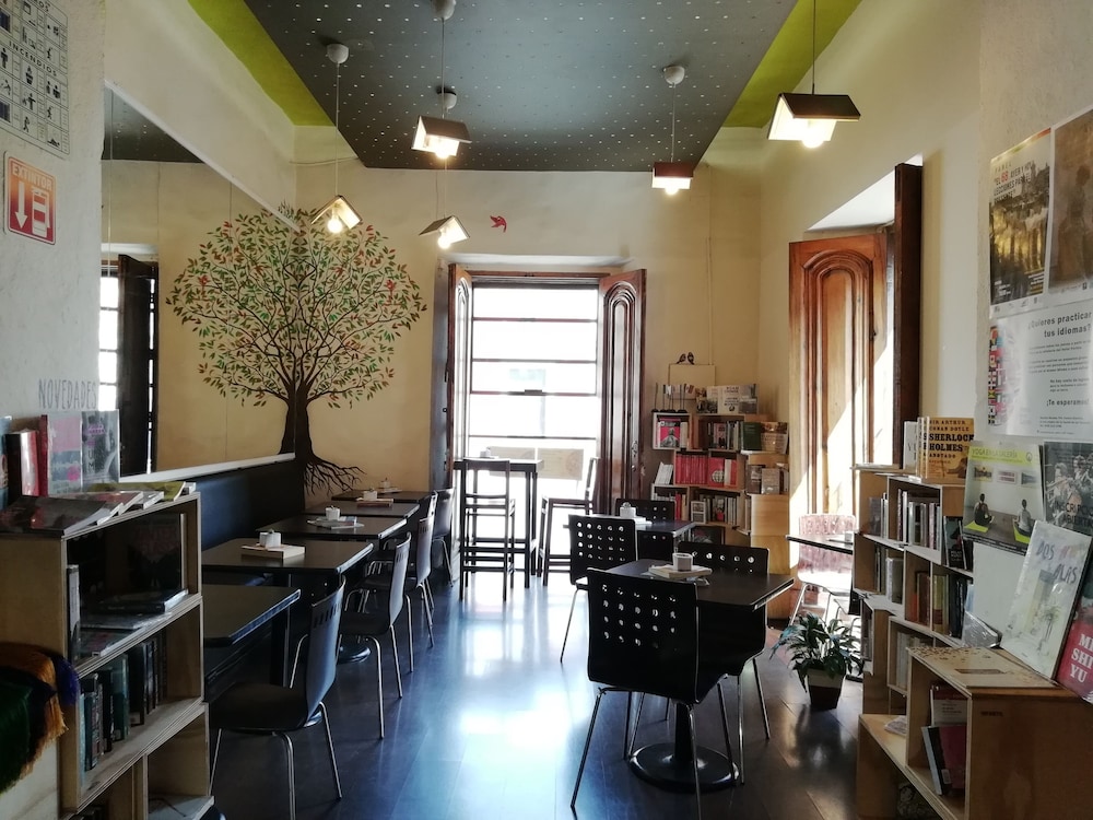 portico hotel cultural