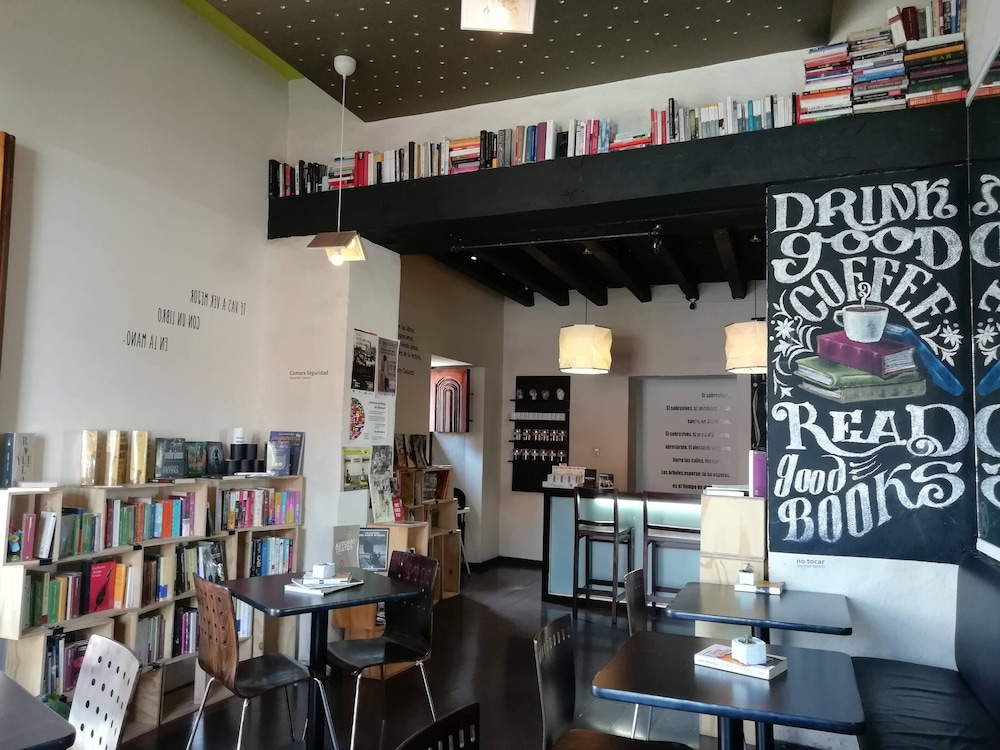 portico hotel cultural