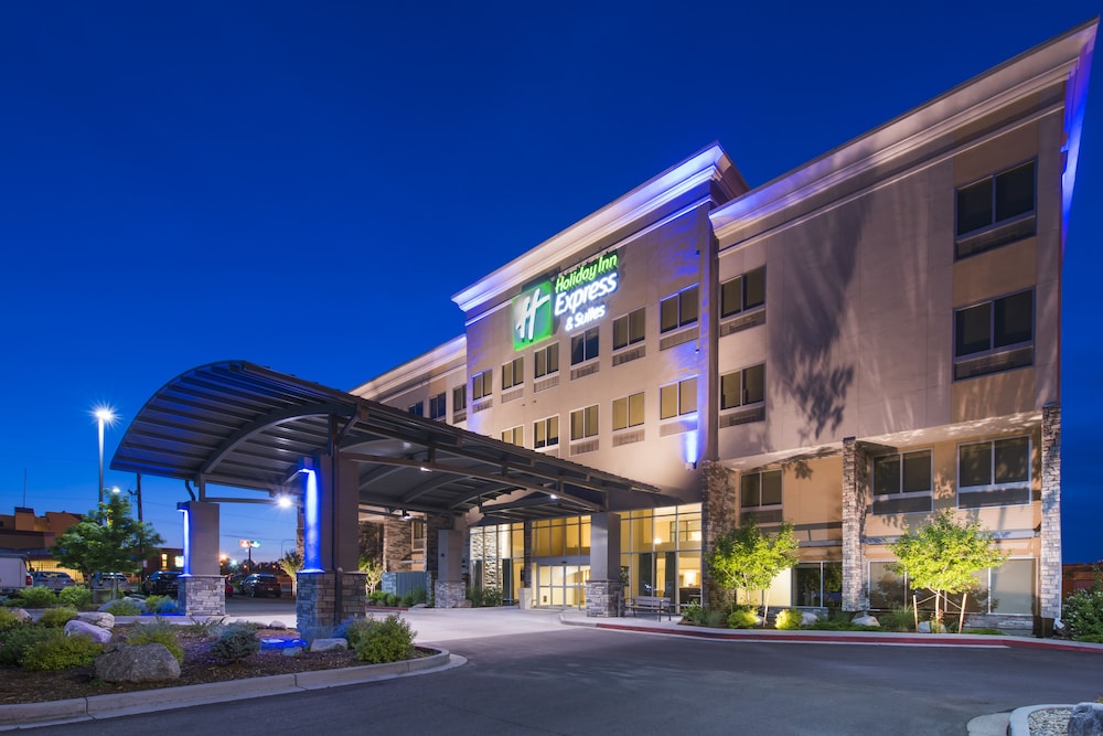 holiday inn express and suites colorado springs central by ihg