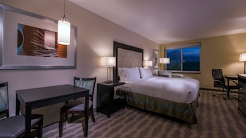 holiday inn express and suites colorado springs central by ihg