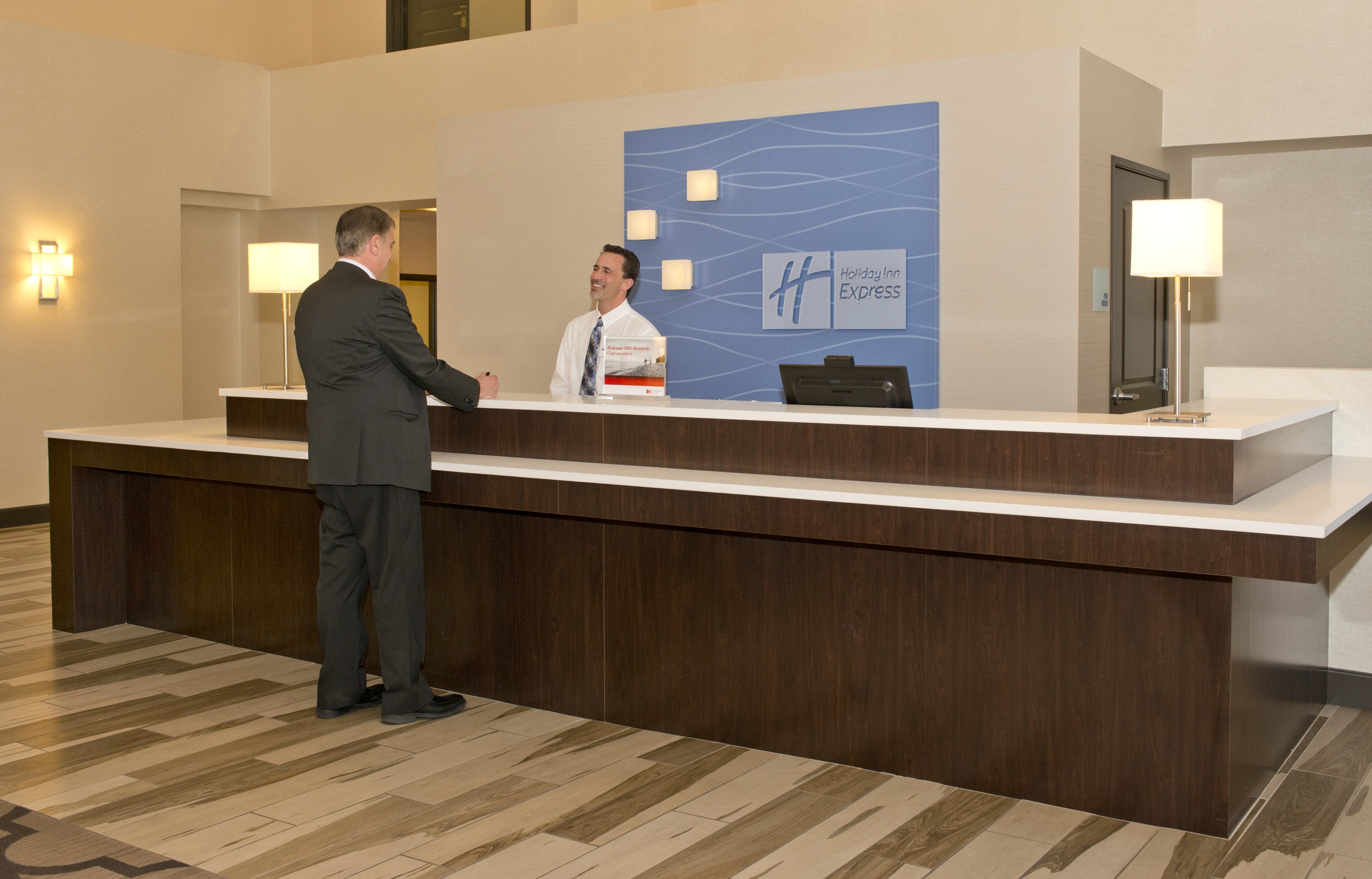 holiday inn express and suites colorado springs central by ihg