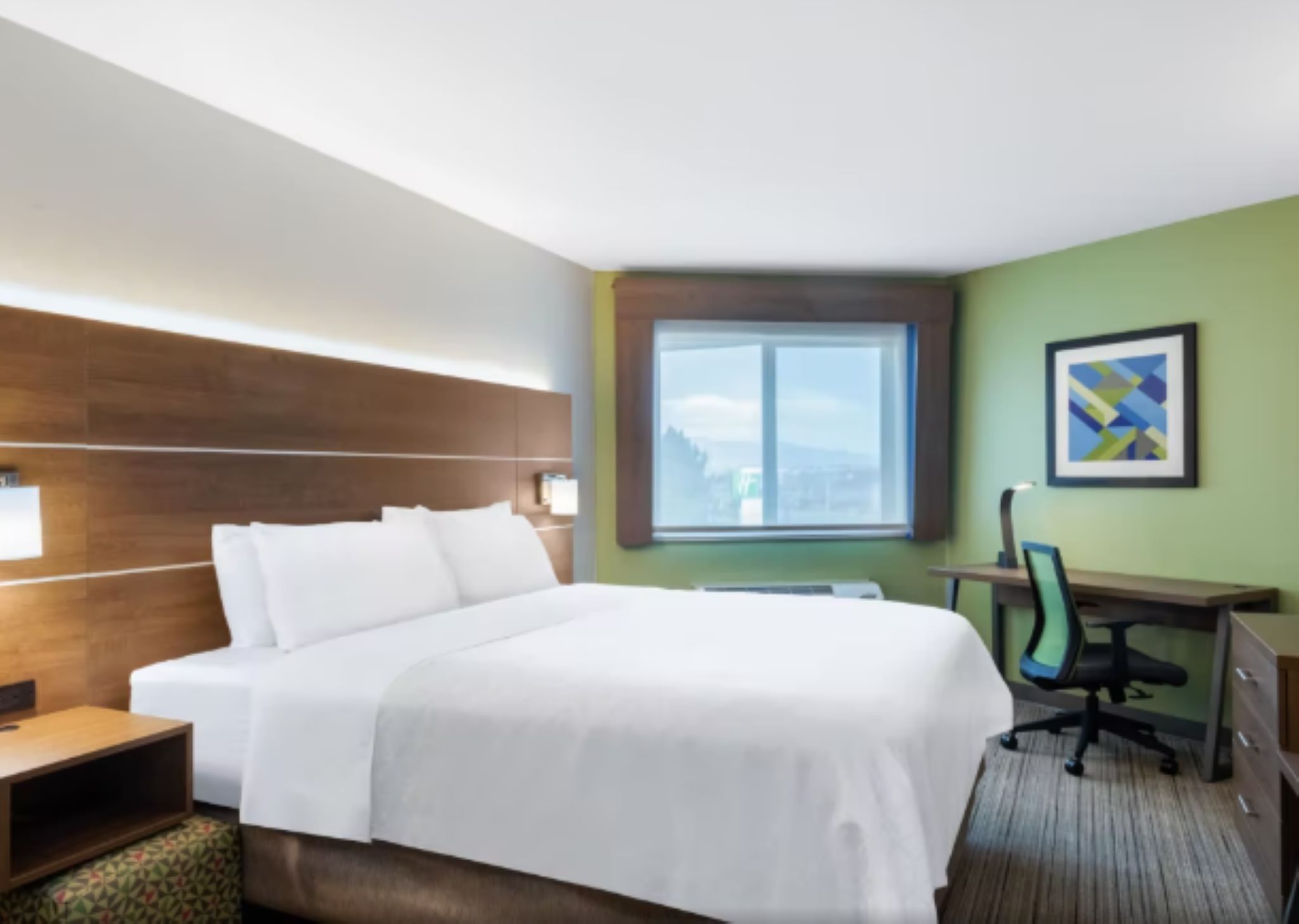 holiday inn express and suites colorado springs central by ihg
