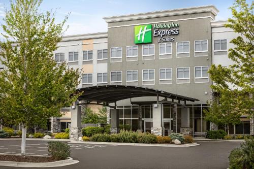 holiday inn express and suites colorado springs central by ihg