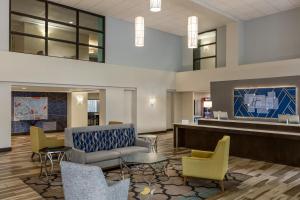 holiday inn express and suites colorado springs central by ihg
