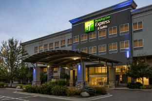 holiday inn express and suites colorado springs central by ihg