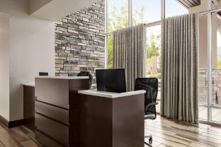 holiday inn express and suites colorado springs central by ihg